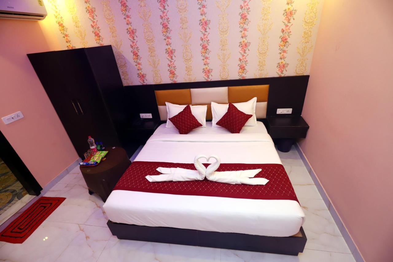 Отель Jupiter Plaza Delhi Airport Нью-Дели Экстерьер фото