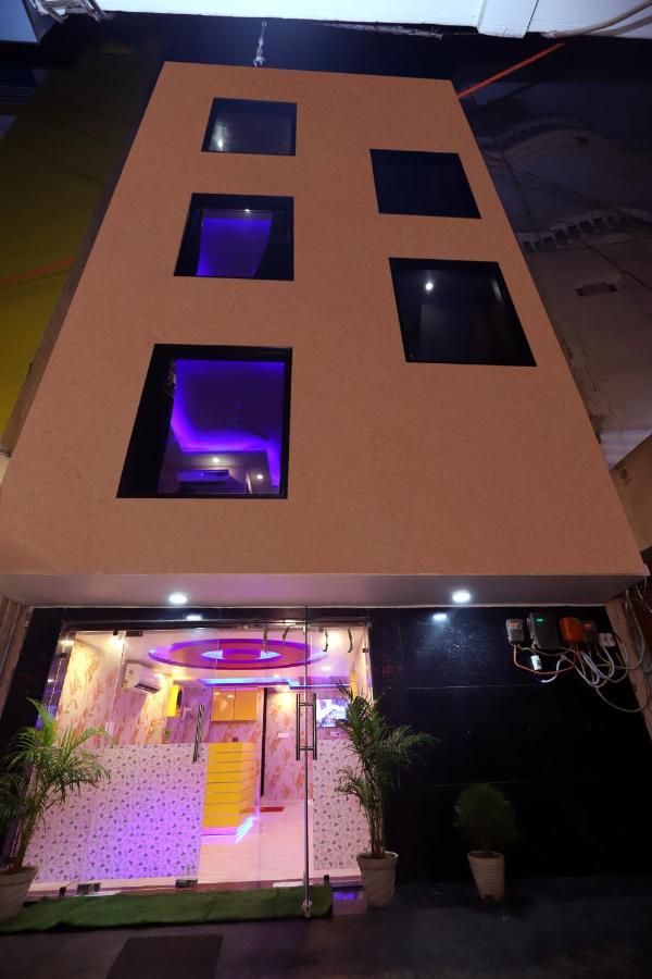 Отель Jupiter Plaza Delhi Airport Нью-Дели Экстерьер фото