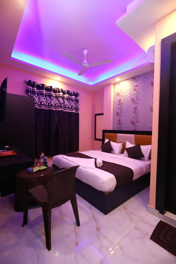 Отель Jupiter Plaza Delhi Airport Нью-Дели Экстерьер фото