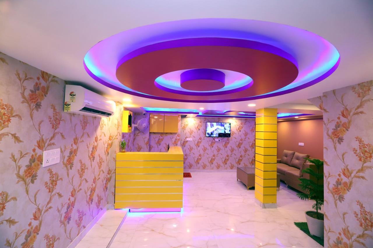 Отель Jupiter Plaza Delhi Airport Нью-Дели Экстерьер фото