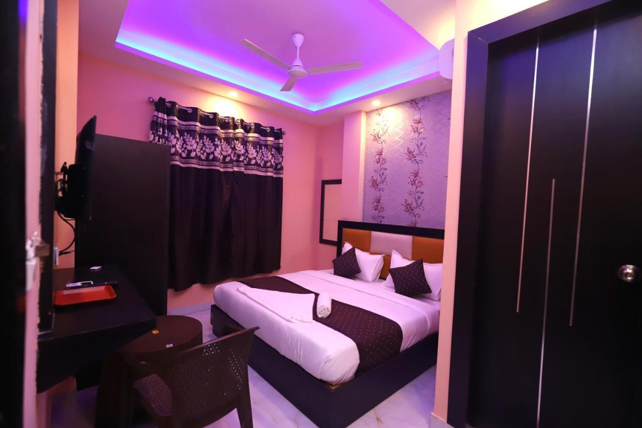 Отель Jupiter Plaza Delhi Airport Нью-Дели Экстерьер фото